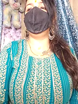 Snapshot of cute-tanvi chatting on April 2026 12:53:01 AM cute-tanvi online show from April 2026 12:53:01 AM