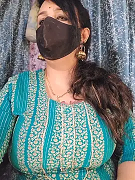 Snapshot of cute-tanvi chatting on June 2026 12:57:01 AM cute-tanvi online show from June 2026 12:57:01 AM