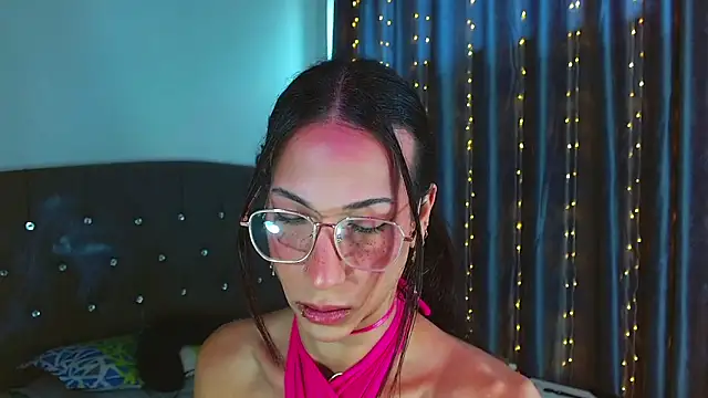 Snapshot of Kenisha_Sweet chatting on February 2026 02:04:02 PM Kenisha Sweet online show from February 2026 02:04:02 PM