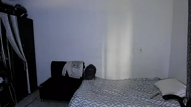 Snapshot of ares_sexxx chatting on June 2026 12:18:01 PM ares sexxx online show from June 2026 12:18:01 PM