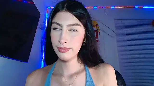 valeria gonzales  online show from April 2026 02:01:01 AM