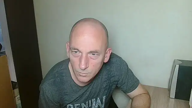 Johan   Barker online show from December 2025 01:49:02 PM