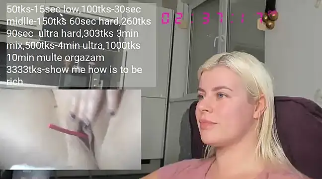 Snapshot of queenofthenighttt chatting on December 2024 01:38:02 PM queenofthenighttt online show from December 2024 01:38:02 PM