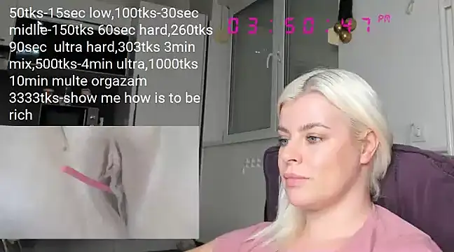 Snapshot of queenofthenighttt chatting on December 2024 02:51:01 PM queenofthenighttt online show from December 2024 02:51:01 PM