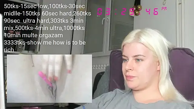 Snapshot of queenofthenighttt chatting on January 2025 02:31:02 PM queenofthenighttt online show from January 2025 02:31:02 PM