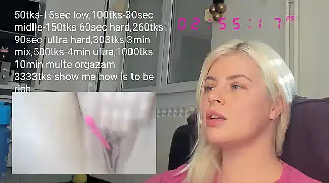 Snapshot of queenofthenighttt chatting on February 2025 01:56:02 PM queenofthenighttt online show from February 2025 01:56:02 PM