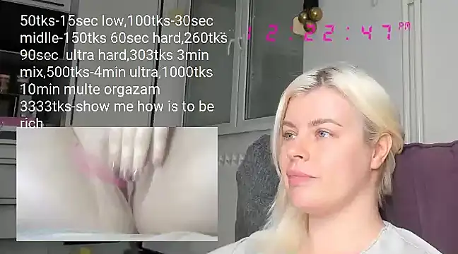 Snapshot of queenofthenighttt chatting on February 2025 11:24:02 AM queenofthenighttt online show from February 2025 11:24:02 AM