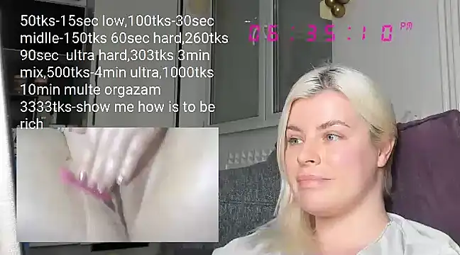 Snapshot of queenofthenighttt chatting on February 2025 05:35:01 PM queenofthenighttt online show from February 2025 05:35:01 PM