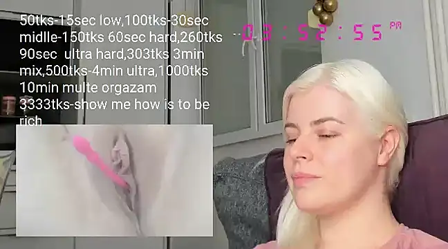 Snapshot of queenofthenighttt chatting on February 2025 02:54:02 PM queenofthenighttt online show from February 2025 02:54:02 PM