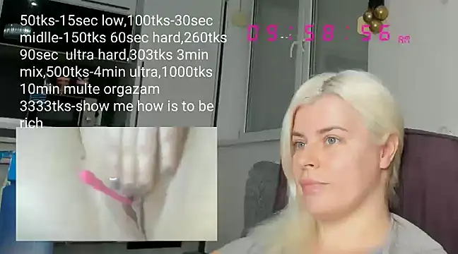 Snapshot of queenofthenighttt chatting on March 2025 08:59:01 AM queenofthenighttt online show from March 2025 08:59:01 AM