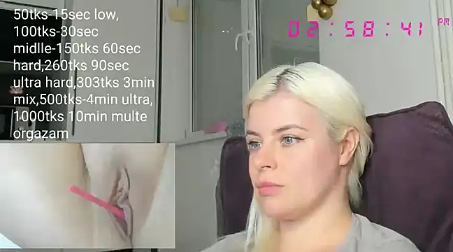 Snapshot of queenofthenighttt chatting on March 2025 01:59:02 PM queenofthenighttt online show from March 2025 01:59:02 PM