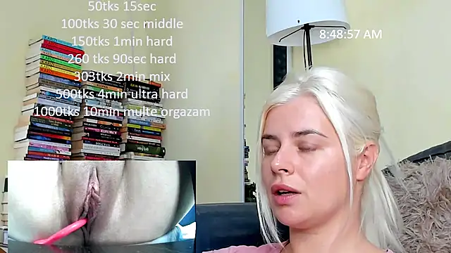 Snapshot of queenofthenighttt chatting on July 2026 06:50:02 AM queenofthenighttt online show from July 2026 06:50:02 AM