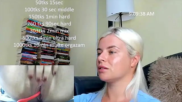 Snapshot of queenofthenighttt chatting on August 2026 07:10:01 AM queenofthenighttt online show from August 2026 07:10:01 AM