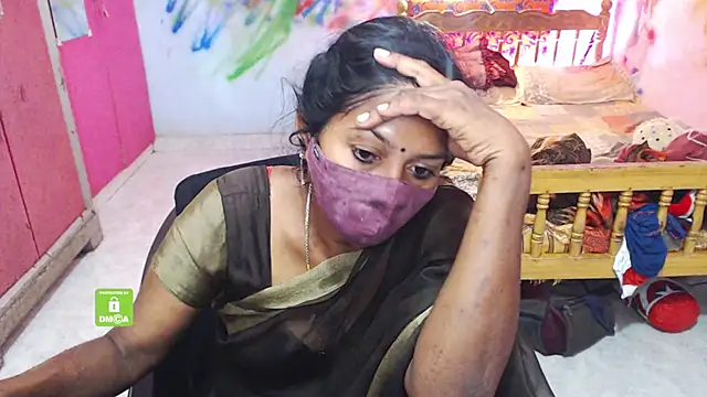 Snapshot of Novapol chatting on November 2025 06:30:02 PM Novapol online show from November 2025 06:30:02 PM