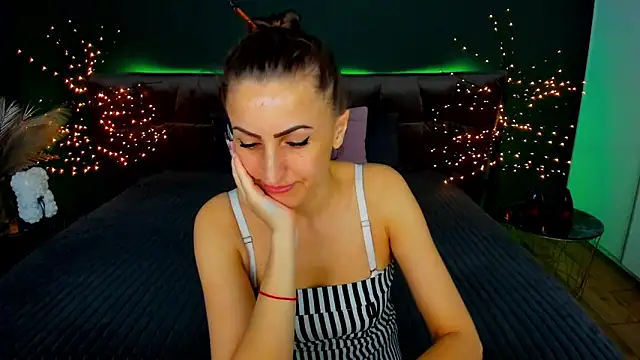 Rebecca Diamond online show from November 2025 06:40:02 AM