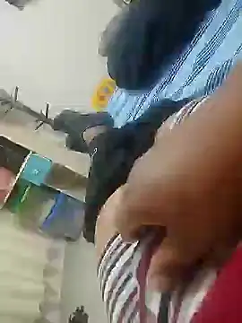 Snapshot of Pingon_Chocolate chatting on December 2025 07:30:02 PM Pingon Chocolate online show from December 2025 07:30:02 PM