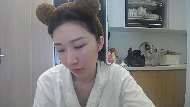 Snapshot of Asiagirll chatting on June 2026 02:47:01 AM Asiagirll online show from June 2026 02:47:01 AM