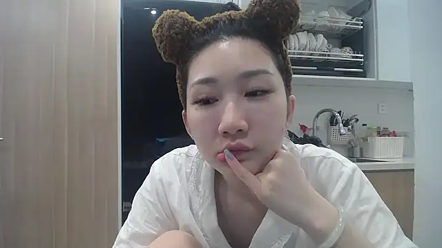 Snapshot of Asiagirll chatting on June 2026 03:42:02 PM Asiagirll online show from June 2026 03:42:02 PM