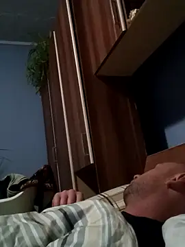 Rolandxxxr online show from January 2025 05:20:01 PM