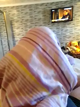 Rolandxxxr online show from February 2026 01:44:01 PM