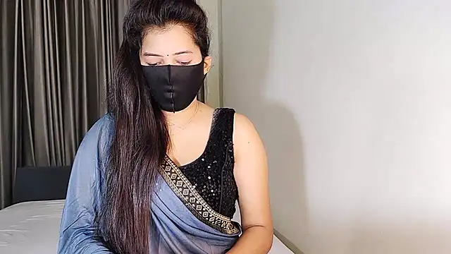 Snapshot of YourLovelyQueen chatting on December 2024 04:22:02 AM YourLovelyQueen online show from December 2024 04:22:02 AM
