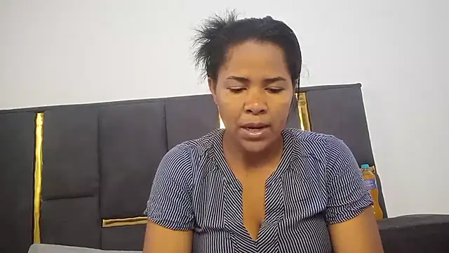 aleixane online show from February 2026 06:45:02 AM