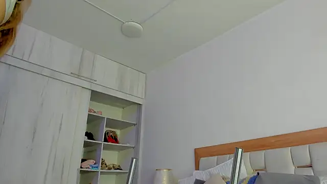 elena mature online show from October 2025 03:57:02 PM