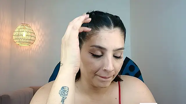 Snapshot of YummyAnna_ chatting on April 2026 07:37:01 PM YummyAnna online show from April 2026 07:37:01 PM
