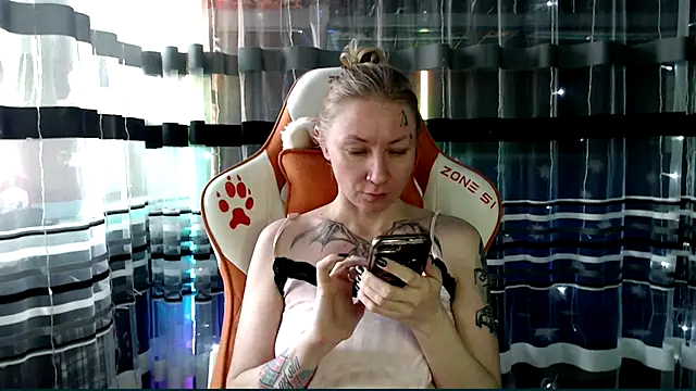 cold lollipop online show from January 2026 08:40:02 AM