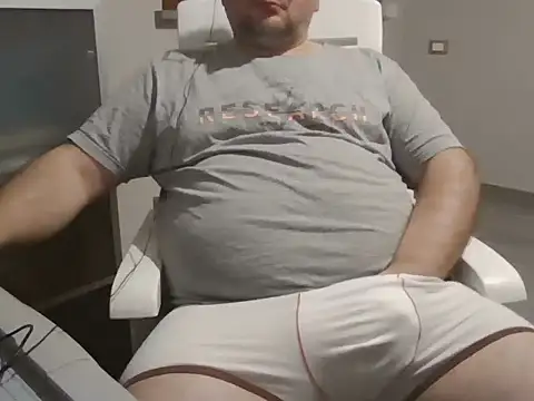 iron boy80 online show from March 2026 10:28:02 PM