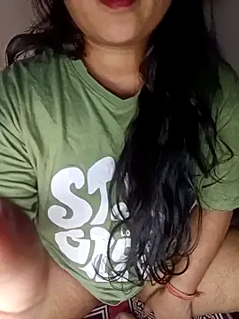 Sweet-Berry online show from January 2025 05:53:01 PM