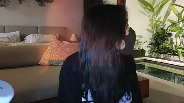 TammiLou online show from March 2025 04:26:02 AM