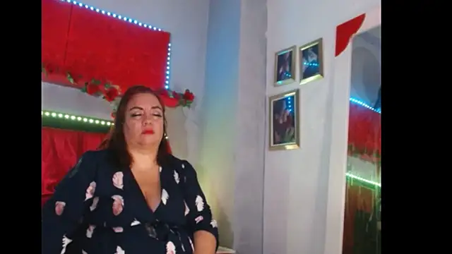 Snapshot of -helen chatting on January 2025 10:15:02 PM -helen online show from January 2025 10:15:02 PM