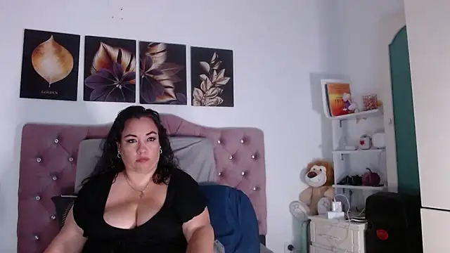 Snapshot of -helen chatting on October 2025 06:30:02 AM -helen online show from October 2025 06:30:02 AM
