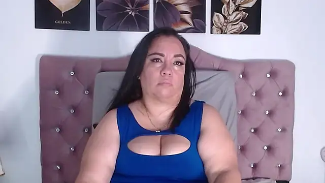 Snapshot of -helen chatting on October 2025 09:39:01 AM -helen online show from October 2025 09:39:01 AM