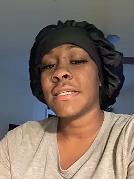 Foreignthababyy online show from September 2025 01:15:01 PM