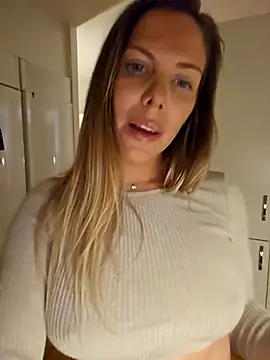 novaforyou1 online show from February 2025 04:14:01 PM