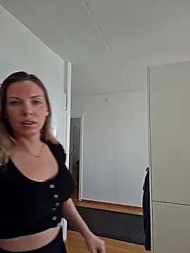 novaforyou1 online show from March 2025 08:22:01 AM