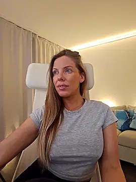 novaforyou1 online show from April 2026 03:09:02 PM