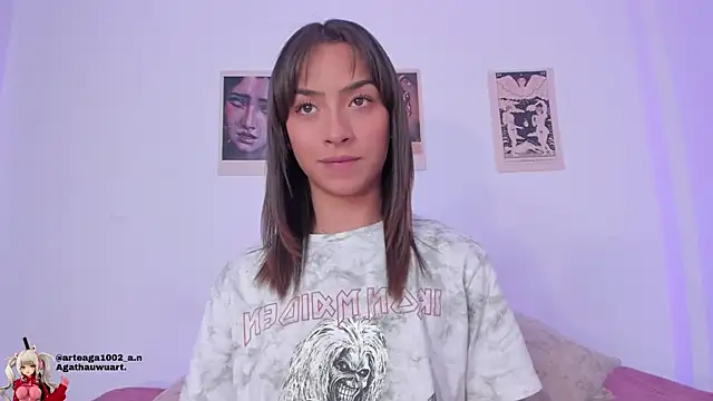 Moonlight1002 online show from November 2025 06:21:01 PM