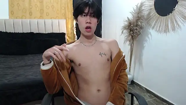 Elio-cam online show from January 2026 06:49:02 AM