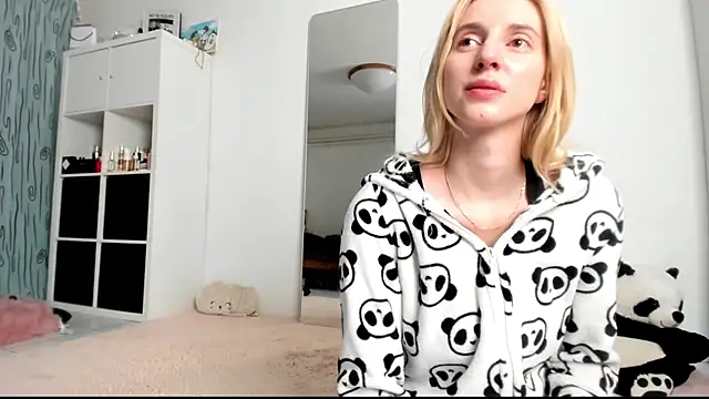 KenzieDawton online show from January 2025 05:23:02 AM