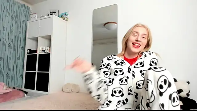 KenzieDawton online show from January 2025 05:13:01 AM