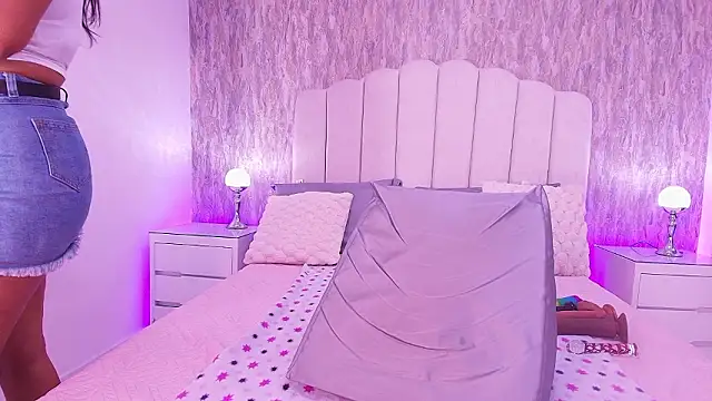 raven lilith  online show from February 2026 03:10:02 AM