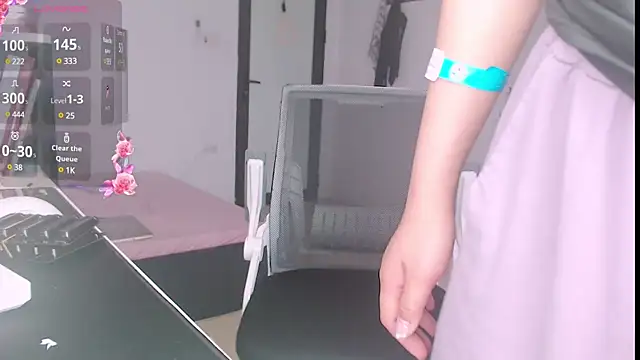 Shyn   online show from March 2025 10:03:02 AM