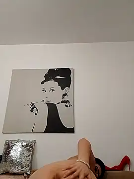 RebeccaNoble online show from February 2025 02:37:01 PM