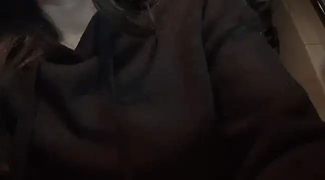 Tw Zoella online show from February 2025 04:08:01 PM