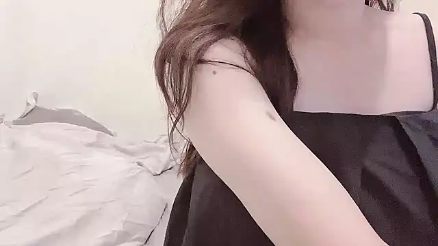 Tw Zoella online show from September 2025 07:21:02 AM