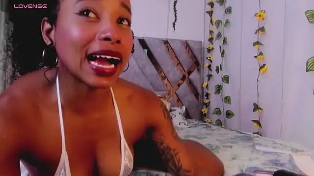 kelly thomson online show from January 2025 01:21:01 PM