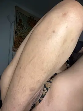 kiaraglam2 online show from February 2025 05:55:01 AM